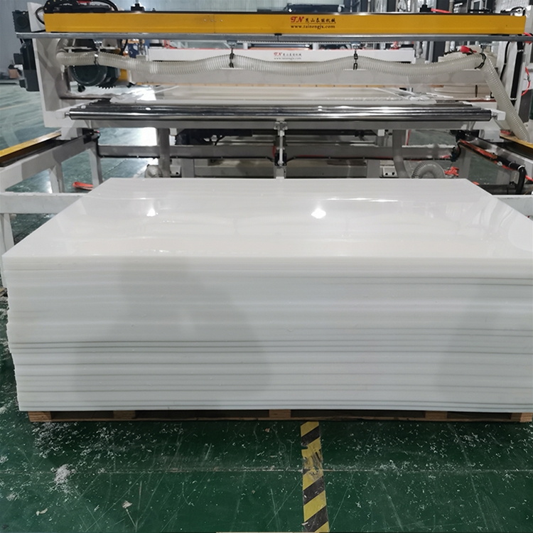 防堵超高分子量聚乙烯煤倉(cāng)襯板可以接受巨大的沖擊力度